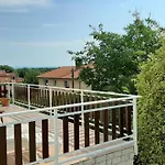 Haus Mirela *
