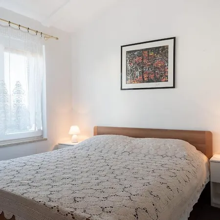 Haus Mirela